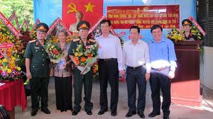 ท่านNguyen Tan Dungนายกรัฐมนตรีมอบเหรียญอิสริยภรณ์เอกราชชั้น ๑